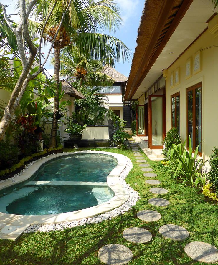 Kupu Kupu Villa *